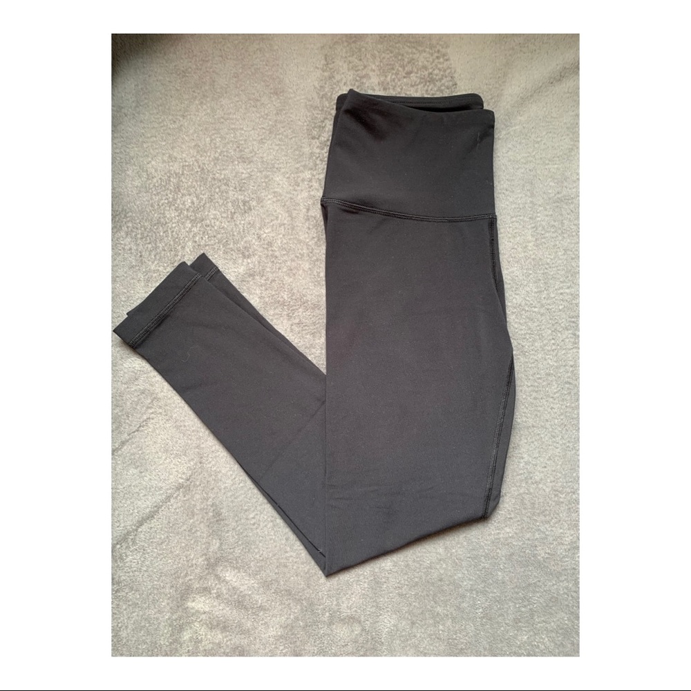 NWOT- Yogalicious High Waisted 7/8 Leggings
